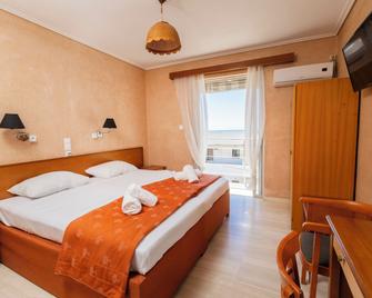 Oelia Rooms & Apartments - Agia Marina - Bedroom