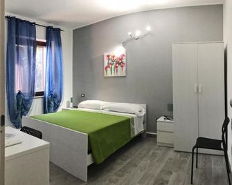 L'angolo di Nina - Vasto - Спальня