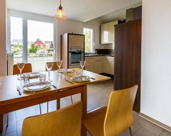 Ferienwohnung/app. für 5 Gäste mit 83m² in Markdorf - Markdorf - Dining room