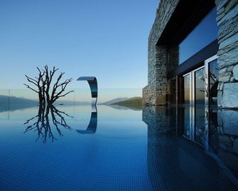 Tratterhof Mountain Sky Hotel - Maranza - Pool