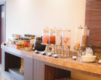 Ayola Sentosa Palembang - Palembang - Buffet