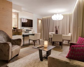 Giardino Bed & Breakfast - Silvaplana