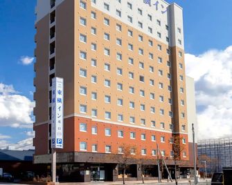 Toyoko Inn Hokkaido Asahikawa-Eki Higashi-Guchi - Asahikawa - Building