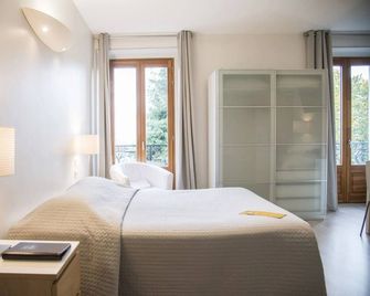 Hôtel Gallia - Aix-les-Bains - Schlafzimmer