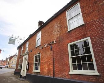 The George Hotel, Dereham - Dereham - Building