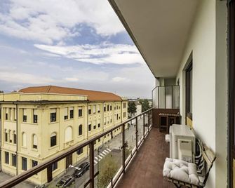 Happy Venaria by Rentbeat - Venaria Reale - Balcone