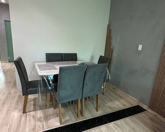 Apartamento confortável e elegante - Belo Horizonte - Dining room