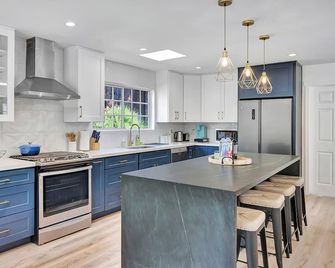 Luxury fully remodeled in Calabasas - Hidden Hills - Cocina