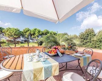 Awesome Home In Rosignano Marittimo Li - Rosignano Marittimo - Balcone