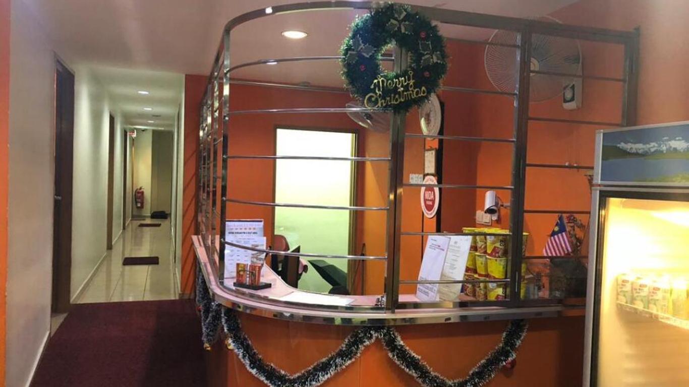 33 هوتل تشيراز