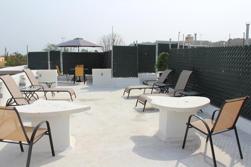 Hotel CEO Group - קמפצ'ה - פטיו