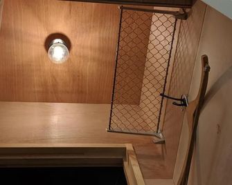 Brücke Hostel&cafe Arima Kobe - Kōbe - Escaleras