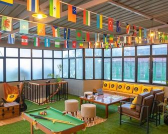 The Hosteller Mussoorie, Mall Road - Mussoorie - Lounge