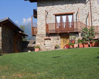 Farmhouse the Mausset - Villar Pellice - Edificio