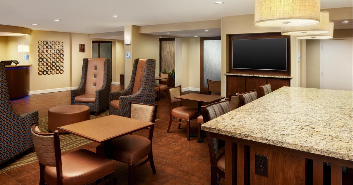 Holiday Inn Express Tifton 126 Tifton Hotel Deals Reviews - Kayak