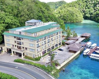 Sea Passion Hotel - Koror - Building