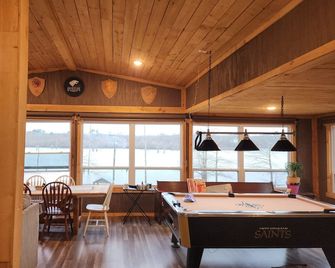 Cozy home with great fishing from dock.Peaceful and Private with nature trails. - Farmerville - Restaurant