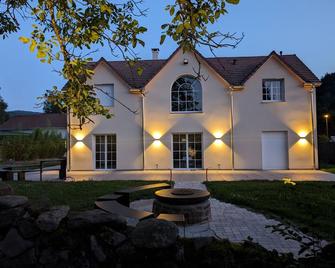 Cottage in the heart of the Vosges welcoming village large open spaces int ext - Ban-de-Laveline - Edificio