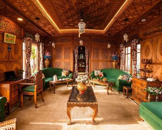 Moustache Houseboat Srinagar - Srinagar - Lounge