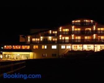 Alpenhotel Regina - Nauders - Building