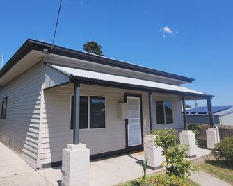 Relax and unwind in Toora. - Toora - Edificio