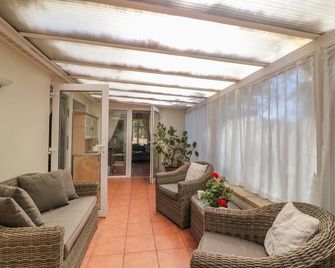 Mimosa Cottage - Bridport