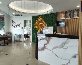 Country Hotel - Klang - Front desk