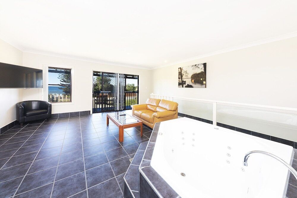 سي شيلز بيتش فرنت ريزورت