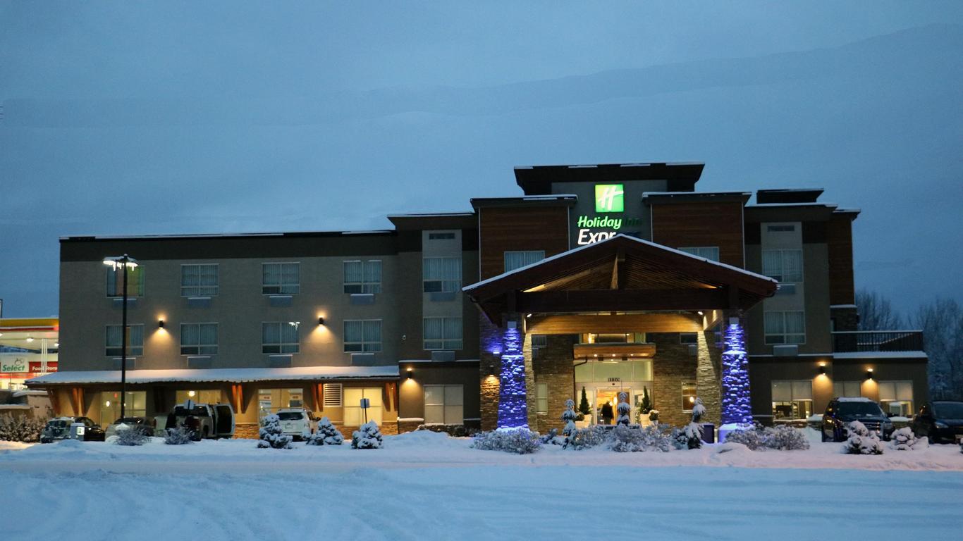 Holiday Inn Express Golden-Kicking Horse