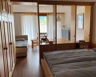Moderne Ferienwohnung in Laax - Modern apartment in Laax - Laax - Schlafzimmer