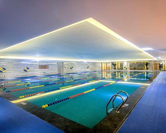 Holiday Inn Baoji Central - Baoji - Pool