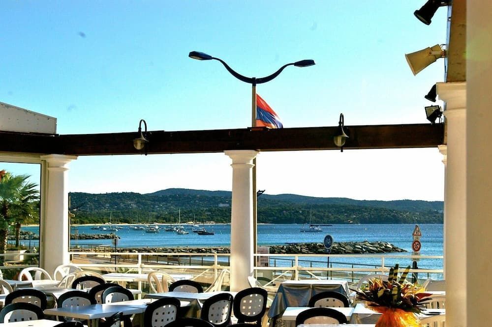 Hôtel Les Alizés - Cavalaire-sur-Mer