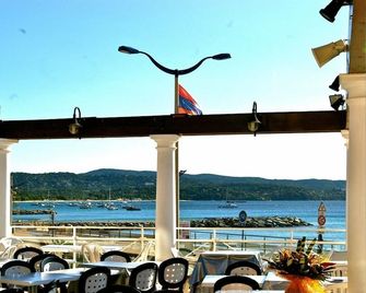 Hôtel Les Alizés - Cavalaire-sur-Mer