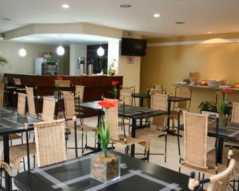Residence Plaza Flat - ריבראו פרטו - מסעדה