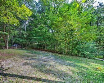 Scenic Spring Mills Escape: Swim, Fish, Hike! - Spring Mills - Vista del exterior