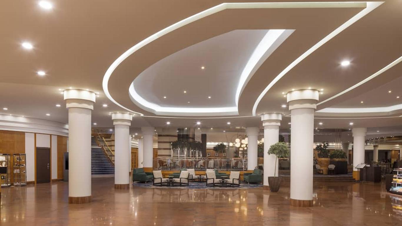 Hilton Paris Charles de Gaulle Airport