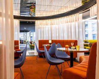 Mercure Amsterdam North Station - Amsterdam - Bar