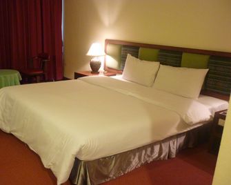 Punjadara Hotel - Nakhon Ratchasima - Bedroom