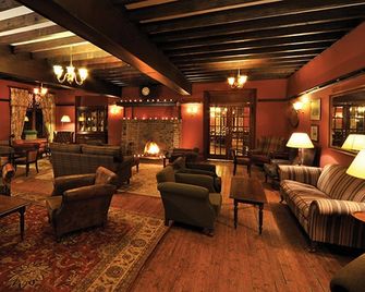 Balmoral Arms - Ballater - Lounge
