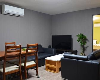 Uri House - Beppu - Living room