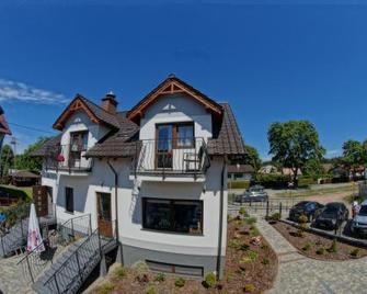 Pokoje i Restauracja Jantarowa - Jantar