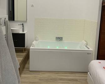 Apartment Sauna & Spa - Nahleo Scandinave - Dole - Schlafzimmer