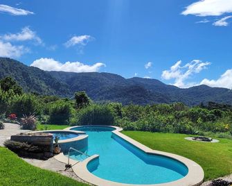 Finca Camino Nuevo Ecolodge - Monteverde - Pool