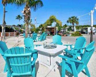 Tiki Cabana at Key Largo - Key Largo - Patio