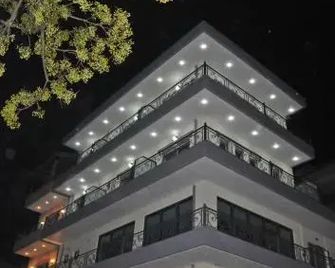 Dream's Hotel - Argirocastro - Edificio