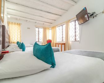 Casa Hotel Victoria - Bogotá - Bedroom