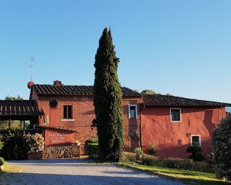 Hydrangea room, 5 minutes from the medieval village of Monte Carlo - Montecarlo - Edificio