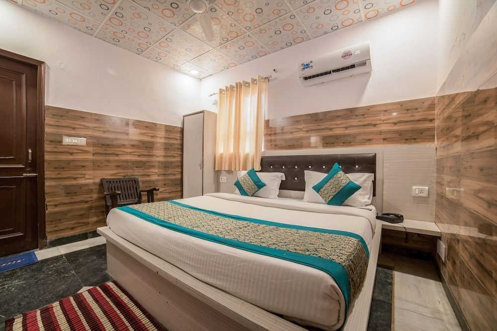 Pdr Shree Krishna - Noida - Habitación