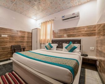 Pdr Shree Krishna - Noida - Habitación
