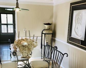 Beautiful 3 Bedroom Townhouse In Potomac - Potomac - Restaurant